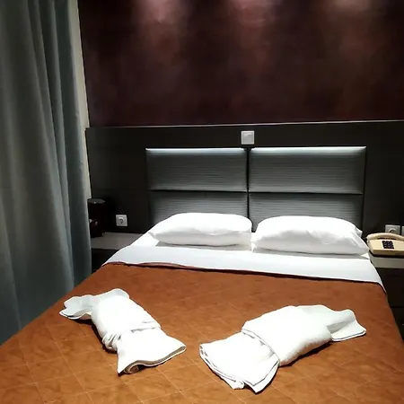 מלון Elli Maria 2*