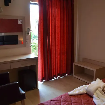 מלון Elli Maria לימנאס