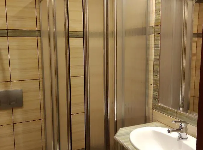 酒店 埃利玛丽亚旅馆 2*